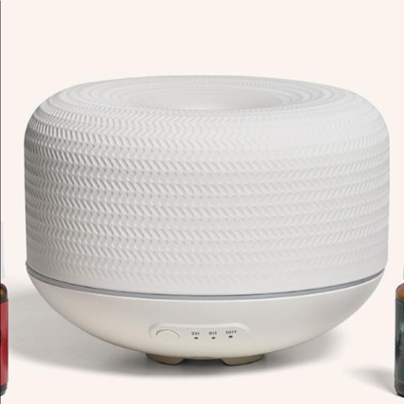 NEW!! YOUNG LIVING MACARON DIFFUSER